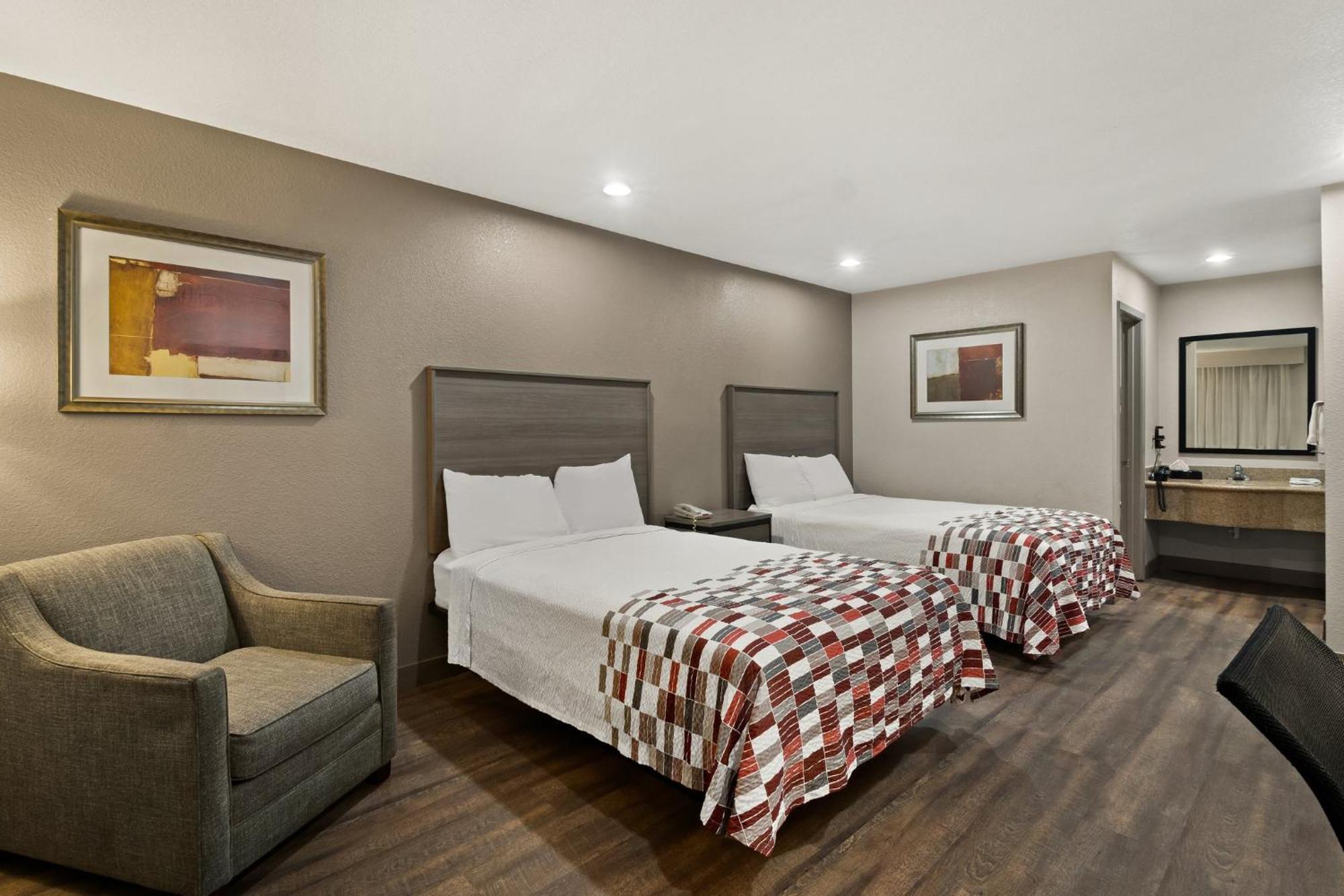 Red Roof Inn & Suites Irving - Dfw Airport South 외부 사진