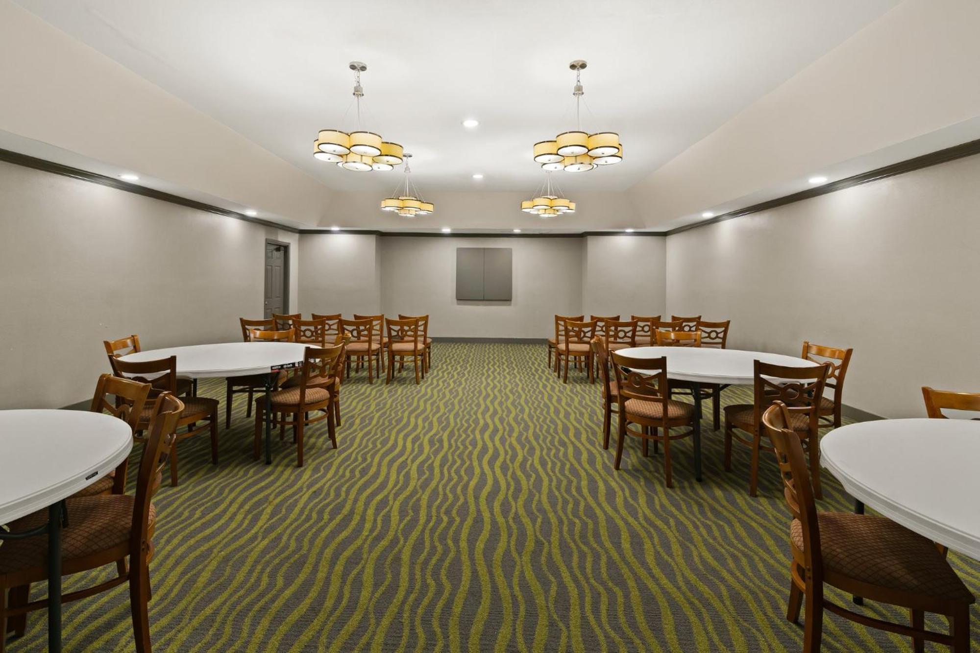 Red Roof Inn & Suites Irving - Dfw Airport South 외부 사진